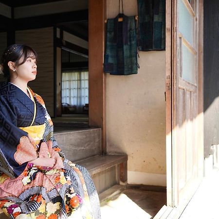 佐渡島に残る築130年の伝統的な古民家｜東夢 Villa Sado Eksteriør bilde