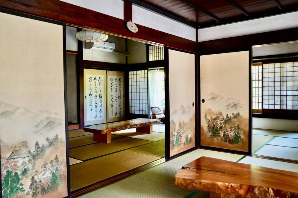 佐渡島に残る築130年の伝統的な古民家｜東夢 Villa Sado Eksteriør bilde