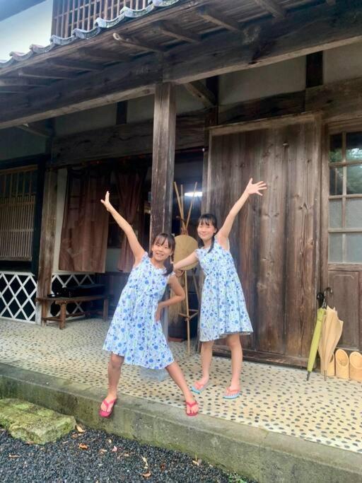 佐渡島に残る築130年の伝統的な古民家｜東夢 Villa Sado Eksteriør bilde