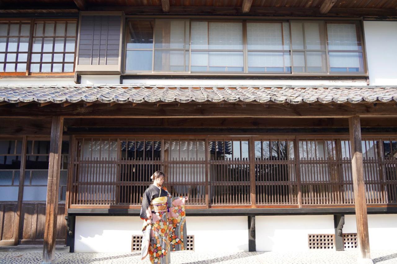 佐渡島に残る築130年の伝統的な古民家｜東夢 Villa Sado Eksteriør bilde